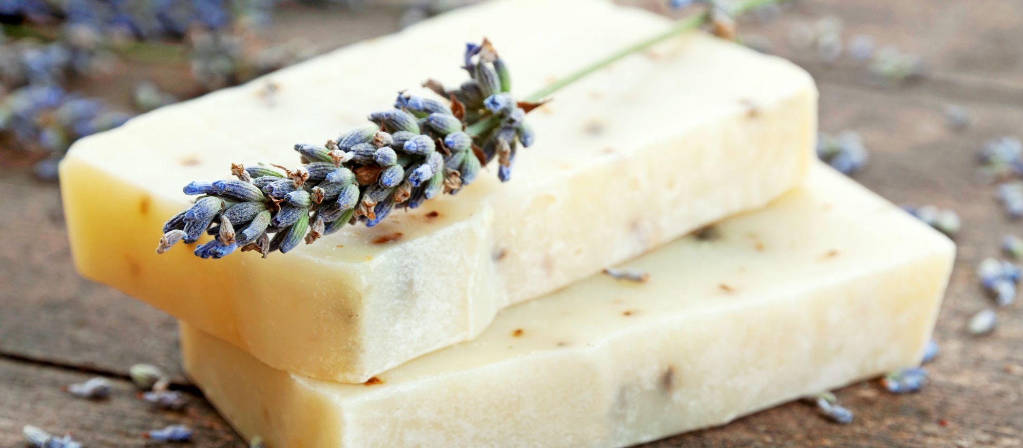 Cleaning Soap: A Natural Basic Bar Soap Recipe for DIY Cleaning
